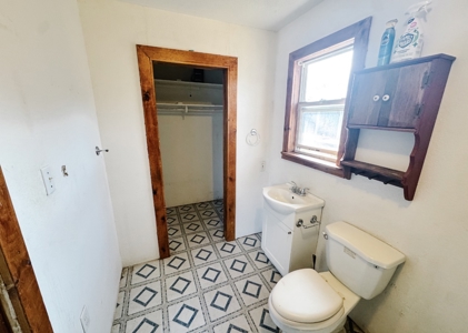 Home For Sale with Separate Garage Apartment in Abilene, TX - image 3