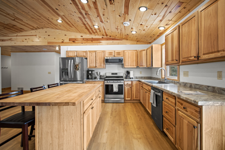 Country Home on 80 Acres with Pole Building For Sale Hunting Land - image 5