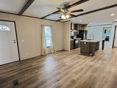 Lake Brownwood Texas Area Home in Thunderbird Bay with Shop Space - image 5