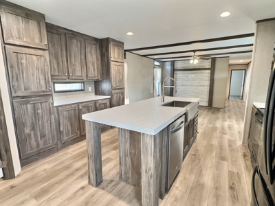 Lake Brownwood Texas Area Home in Thunderbird Bay with Shop Space - image 9