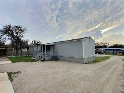 Lake Brownwood Texas Area Home in Thunderbird Bay with Shop Space - image 26