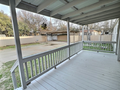 Lake Brownwood Texas Area Home in Thunderbird Bay with Shop Space - image 20