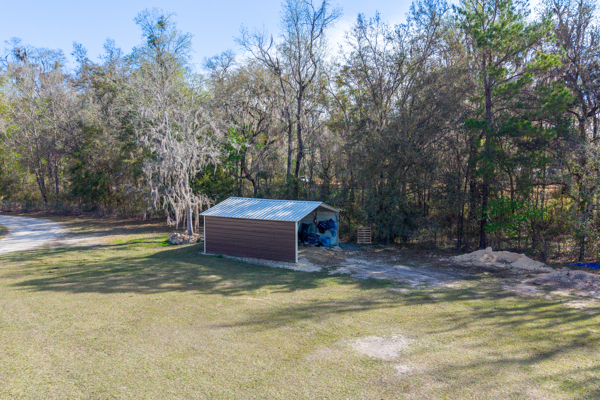 Peaceful 18-Acre Equestrian Estate in Williston, Florida for Sale