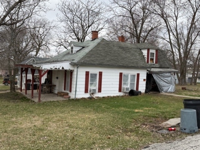 Earn Equity In Your Home - Fixer Upper For Sale! - image 1