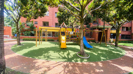Apartamento en Medellín - 4bd/4ba - image 2