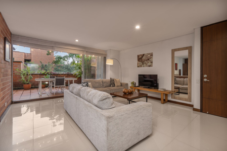 Apartamento en Envigado - 2bd/2ba - image 1