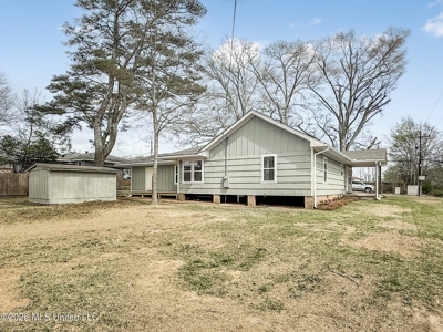 Fully Remodeled Home in Town for Sale McComb MS - image 4