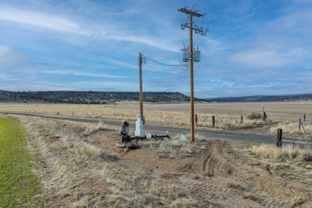 Eastern Oregon Fairview Farms Located Outside of Hines - image 30