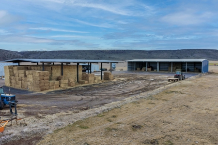 Eastern Oregon Fairview Farms Located Outside of Hines - image 35