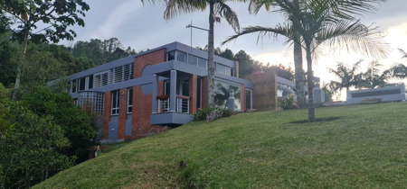 Country House for Sale in Medellín, Antioquia Colombia - image 1