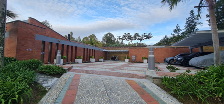 Country House for Sale in Medellín, Antioquia Colombia - image 2