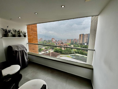 Apartamento en Envigado - 3bd/3ba - image 1