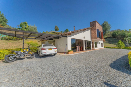 Apartment for Sale in El Retiro, Antioquia Colombia - image 4