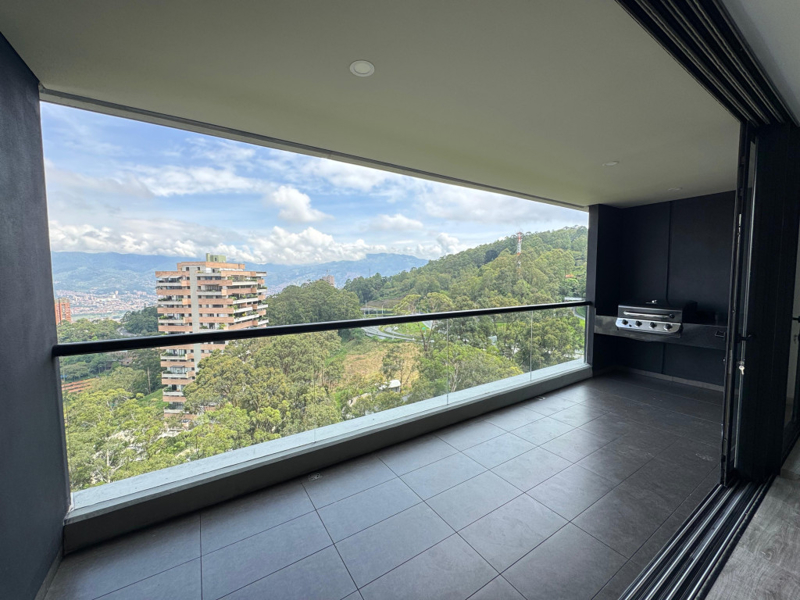 No Caption