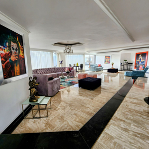 Apartamento en Medellín - 4bd/6ba - image 1