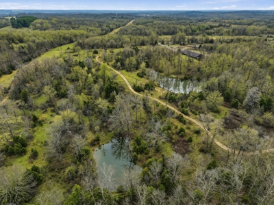 Stunning custom-built home on 123 Breathtaking Acres - image 47