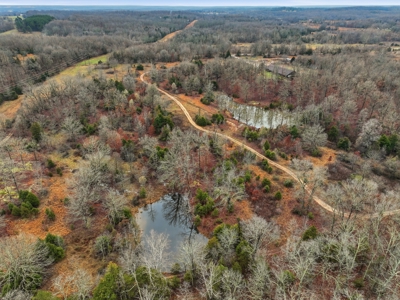 Stunning custom-built home on 123 Breathtaking Acres - image 34
