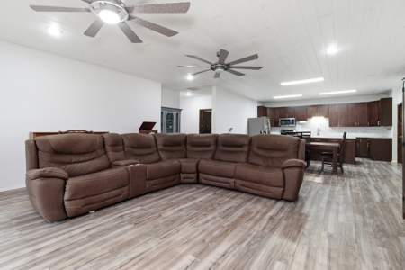 Stunning custom-built home on 123 Breathtaking Acres - image 7