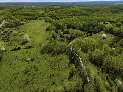 Stunning custom-built home on 123 Breathtaking Acres - image 41
