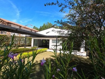 Country House for Sale in El Retiro, Antioquia Colombia - image 6