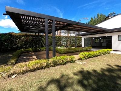 Country House for Sale in El Retiro, Antioquia Colombia - image 2