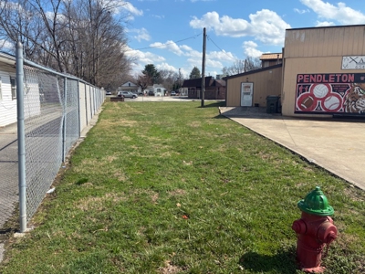 984 Ridgeway Ave /US 27 Falmouth Ky 41040 Commercial Bldg - image 4