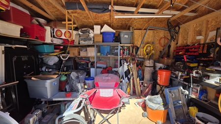 Tiny/Weekend Home at Lake Viking - image 9