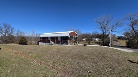 Tiny/Weekend Home at Lake Viking - image 6