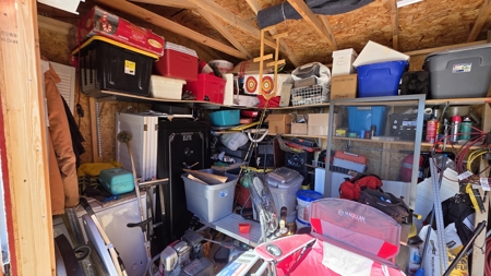 Tiny/Weekend Home at Lake Viking - image 10