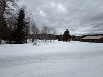 Exclusive Lot For Sale in West Yellowstone, Montana - image 1