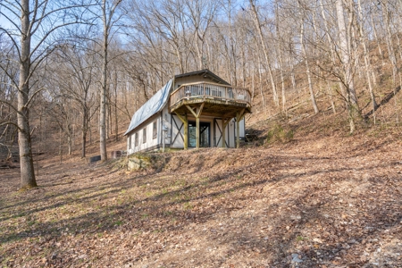 27.47 Acres in Leiper’s Fork Area, Barndominium Retreat - image 8
