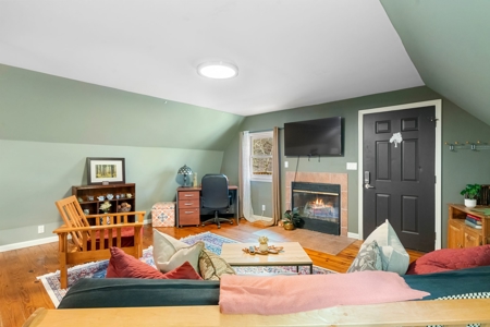 27.47 Acres in Leiper’s Fork Area, Barndominium Retreat - image 15