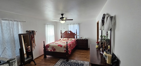 Charming Yakima Town House and Beautiful Backyard With Sprinklers - image 11