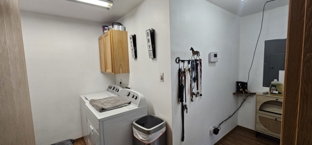 Charming Yakima Town House and Beautiful Backyard With Sprinklers - image 21