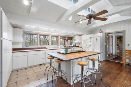 1910 Historic Home on 17 Acres in Franklin - image 6