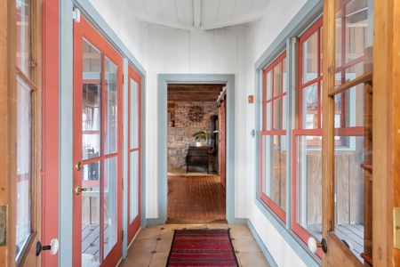 1910 Historic Home on 17 Acres in Franklin - image 10