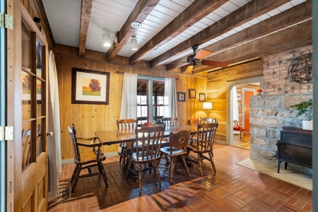 1910 Historic Home on 17 Acres in Franklin - image 12