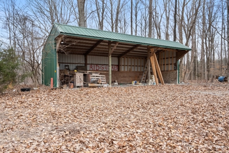1910 Historic Home on 17 Acres in Franklin - image 39