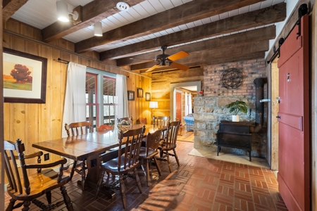 1910 Historic Home on 17 Acres in Franklin - image 11
