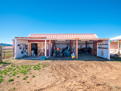 Horse property in private Viste Estates | 3 bed | Bunk House - image 31