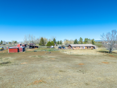 Horse property in private Viste Estates | 3 bed | Bunk House - image 12