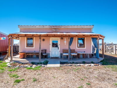 Horse property in private Viste Estates | 3 bed | Bunk House - image 41