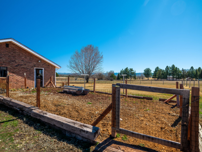Horse property in private Viste Estates | 3 bed | Bunk House - image 47