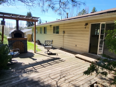 Mid-Century Modern Home Sunnyside Hills Neighborhood Pullman, WA! - image 46