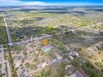 Country Home on 4.66 Acres - North of Sinton, TX - image 21
