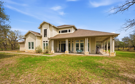 Country Home on 4.66 Acres - North of Sinton, TX - image 1
