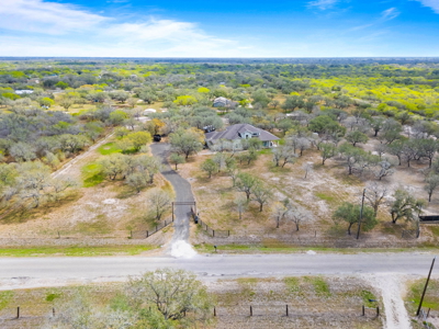 Country Home on 4.66 Acres - North of Sinton, TX - image 22