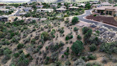 Build your dream home with breathtaking mountain views - image 2