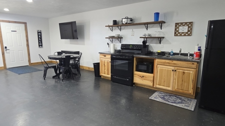 Income Producing Investment Property with Storage & Rental Units - image 48