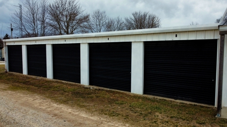 Income Producing Investment Property with Storage & Rental Units - image 9